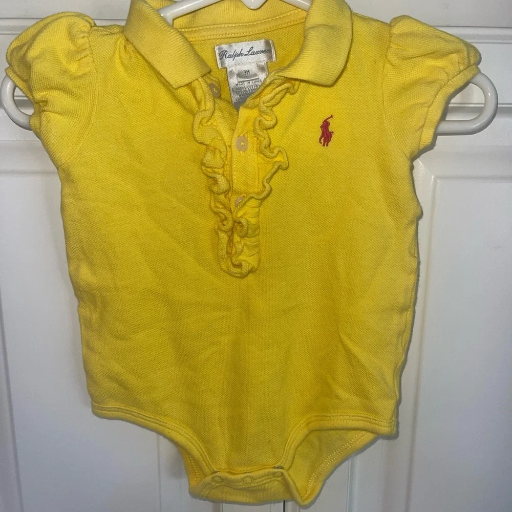 Ralph Lauren One Piece  Polo Shirt Infant Girls Sz 3M‎ Yellow Ruffle